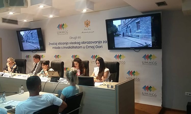 učesnici okruglog stola