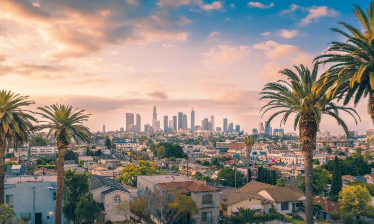 Na slici je grad Los Anđeles