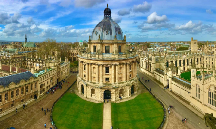 Na slici je Oxford
