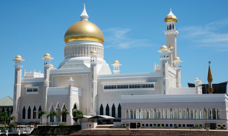 Sultan Omar Ali Saifuddin Mosque in Brunei