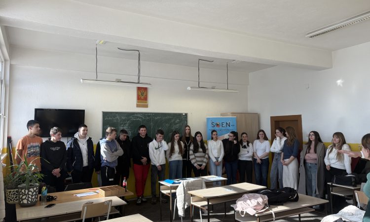 Mladiinfo Montenegro je 23. januara 2026. godine, kroz projekat PlaNET SOEN 4.0 (PlaNET Social Enterprise 4.0), realizovala radionicu „Čas mladih lidera“ u prostorijama JU Gimnazija „Miloje Dobrašinović“ u Bijelom Polju.