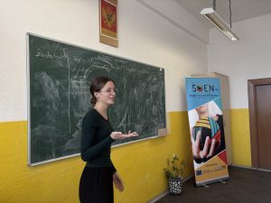 Mladiinfo Montenegro je 23. januara 2026. godine, kroz projekat PlaNET SOEN 4.0 (PlaNET Social Enterprise 4.0), realizovala radionicu „Čas mladih lidera“ u prostorijama JU Gimnazija „Miloje Dobrašinović“ u Bijelom Polju.