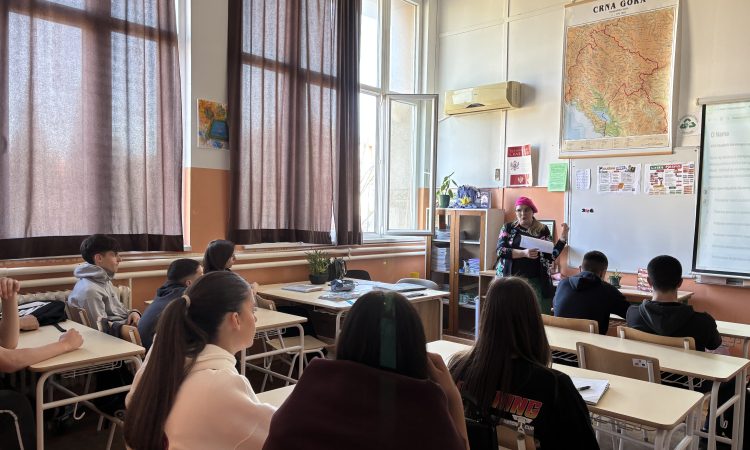 m!M održala radionicu o medijskoj pismenosti u Hemijskoj školi