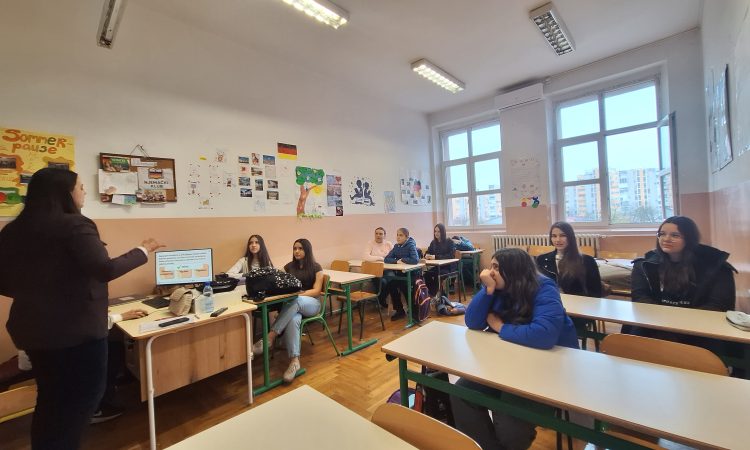 m!M predstavila značaj volontiranja učenicima OŠ „Milorad Musa Burzan“