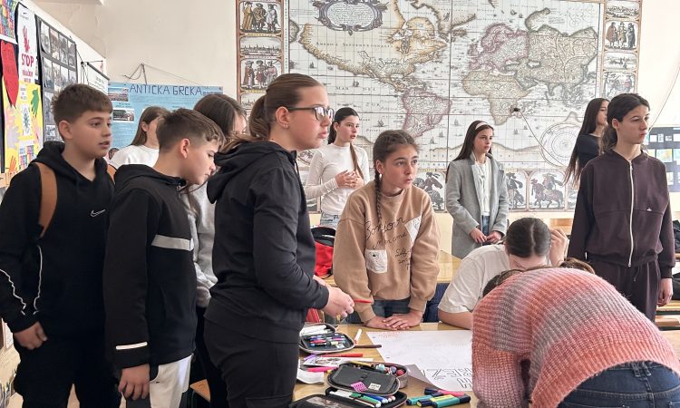 m!M predstavila prilike za mlade učenicima OŠ „Njegoš“ u Spužu