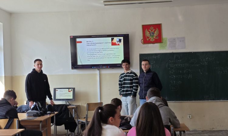 m!M održala radionicu o bezbjednosti na internetu u JU OŠ „Mustafa Pećanin“
