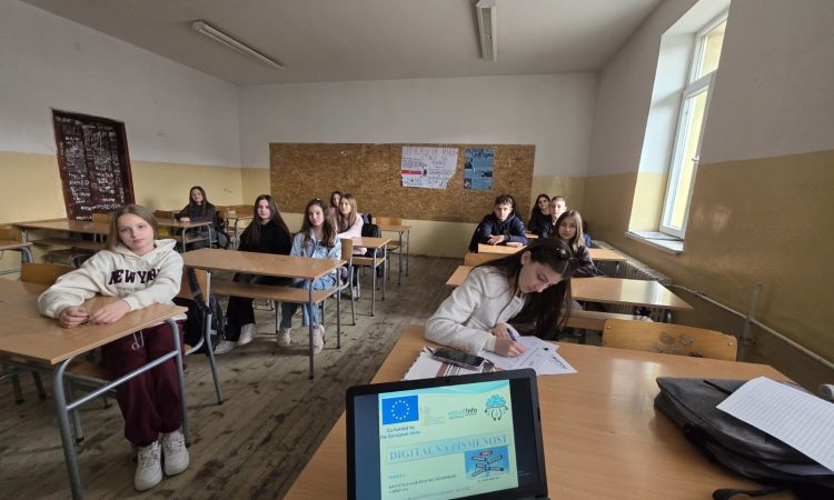 m!M održala radionicu o kritičkom sagledavanju medijskog sadržaja u JU OŠ „Mustafa Pećanin“