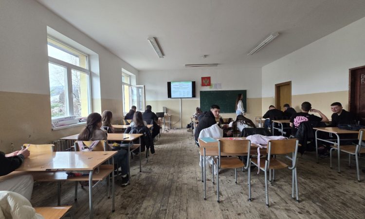 m!M održala radionicu o digitalnoj higijeni u JU OŠ „Mustafa Pećanin“