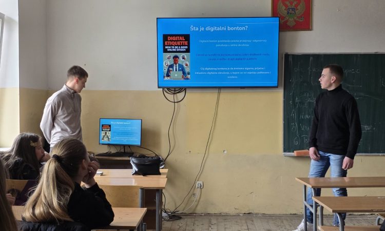 m!M održala radionicu o osnaživanju i zagovaranju u JU OŠ „Mustafa Pećanin“
