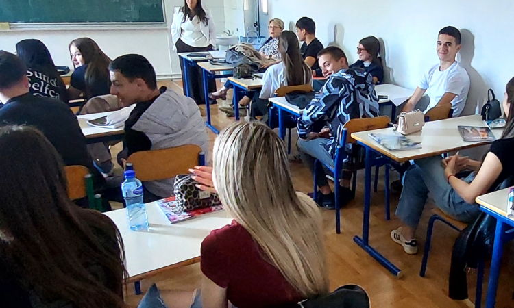 m!M predstavila Erasmus+ prilike učenicima Ekonomske škole „Mirko Vešović“